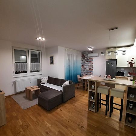 סובוטיקה Lux Advent Apartment מראה חיצוני תמונה